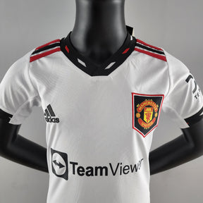 Kit Infantil Manchester United II 22/23 Adidas - Branco